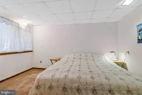 Bedroom - 14816 Stonegate Ter, Silver Spring, MD 20905 photo 10 of 12