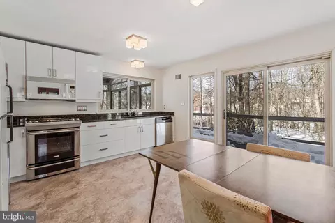 Kitchen - 14816 Stonegate Ter, Silver Spring, MD 20905 photo 1 of 2
