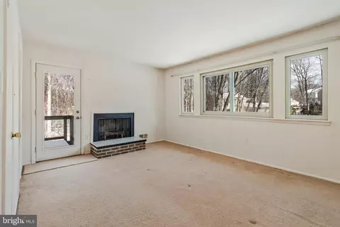 Living - 14816 Stonegate Ter, Silver Spring, MD 20905 photo 6 of 15