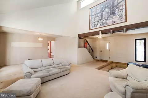 Living - 14816 Stonegate Ter, Silver Spring, MD 20905 photo 13 of 15