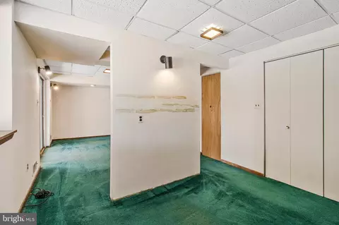 Entry Way - 14816 Stonegate Ter, Silver Spring, MD 20905 photo 3 of 4