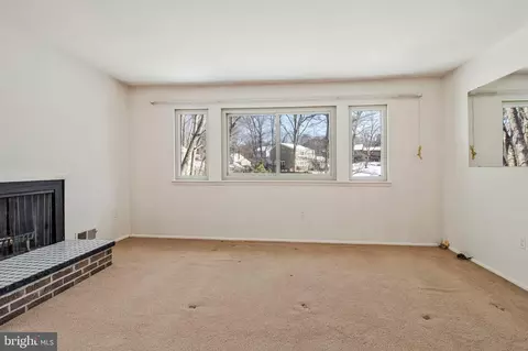 Living - 14816 Stonegate Ter, Silver Spring, MD 20905 photo 8 of 15