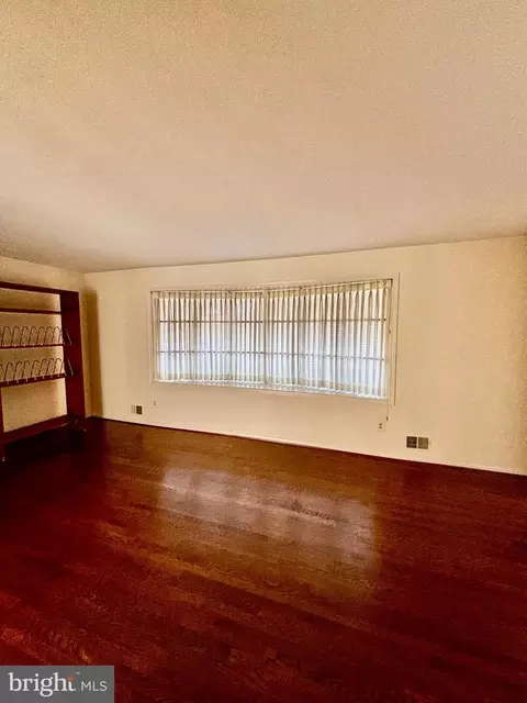 2811 Calverton Blvd, Silver Spring, MD 20904 photo 5