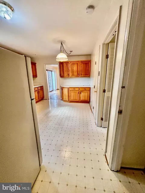 2811 Calverton Blvd, Silver Spring, MD 20904 photo 6