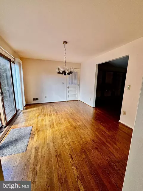 2811 Calverton Blvd, Silver Spring, MD 20904 photo 13