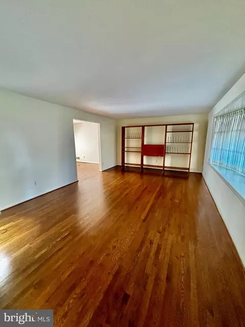 2811 Calverton Blvd, Silver Spring, MD 20904 photo 3
