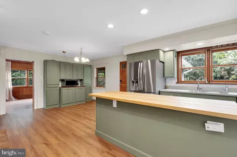 Kitchen - 15211 Baughman Dr, Silver Spring, MD 20906 photo 1 of 4