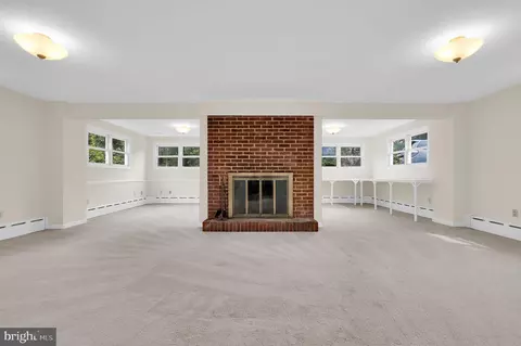 Living - 15211 Baughman Dr, Silver Spring, MD 20906 photo 4 of 5
