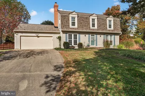 17209 Sandy Knoll Dr, Olney, MD 20832