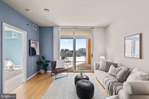 5750 Bou Ave #1111, Rockville, MD 20852
