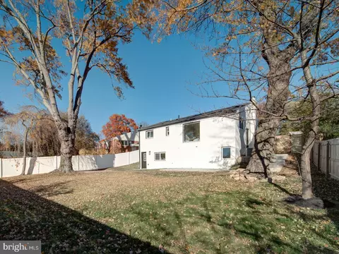 Exterior - 2906 Radius Rd, Silver Spring, MD 20902 photo 2 of 4