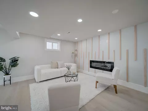 Living - 2906 Radius Rd, Silver Spring, MD 20902 photo 4 of 5