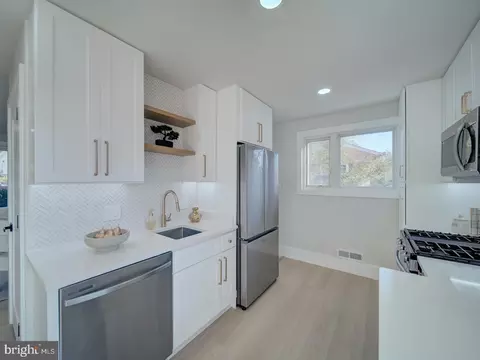 Kitchen - 2906 Radius Rd, Silver Spring, MD 20902 photo 3 of 5