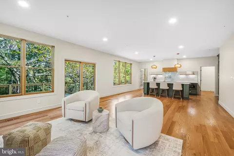 Living - 110 Geneva, Silver Spring, MD 20910 photo 5 of 8