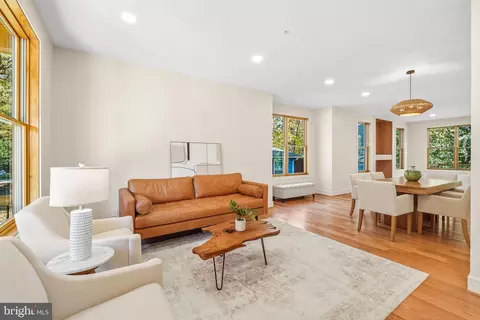 Living - 110 Geneva, Silver Spring, MD 20910 photo 2 of 8