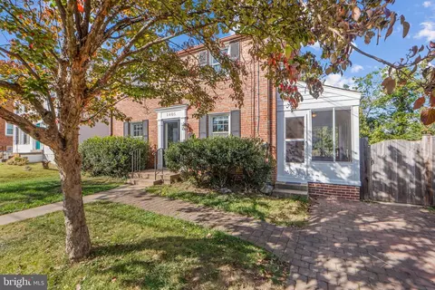 2405 Homestead Dr, Silver Spring, MD 20902 photo 4