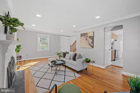 2405 Homestead Dr, Silver Spring, MD 20902 photo 5