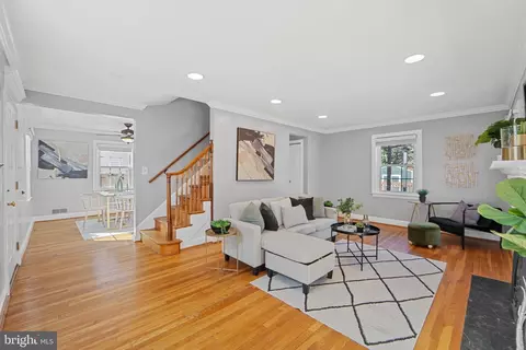 2405 Homestead Dr, Silver Spring, MD 20902 photo 9