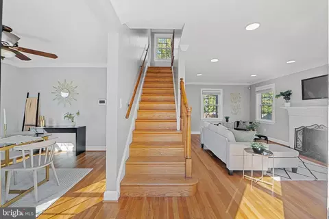2405 Homestead Dr, Silver Spring, MD 20902 photo 17