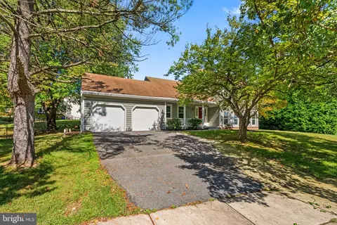 2613 Bainbridge Ln, Silver Spring, MD 20906 photo 4