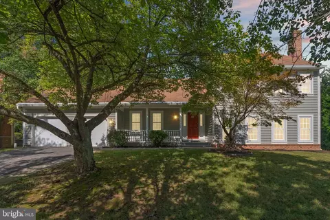 2613 Bainbridge Ln, Silver Spring, MD 20906 photo 3