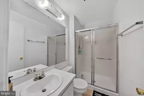 Bath - 14901 Mckisson Ct #7CC, Silver Spring, MD 20906 photo 1 of 2