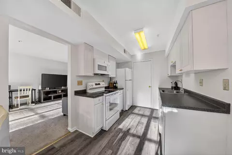 Kitchen - 14901 Mckisson Ct #7CC, Silver Spring, MD 20906 photo 1 of 1