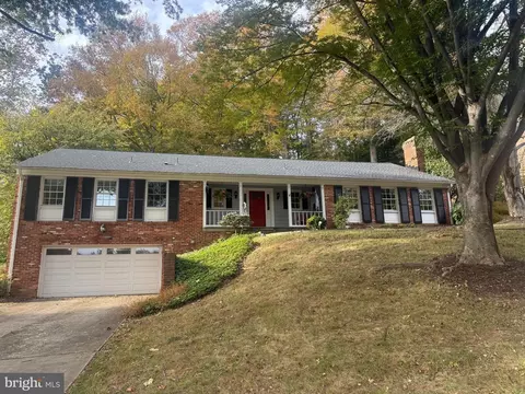 7004 Masters Dr, Potomac, MD 20854