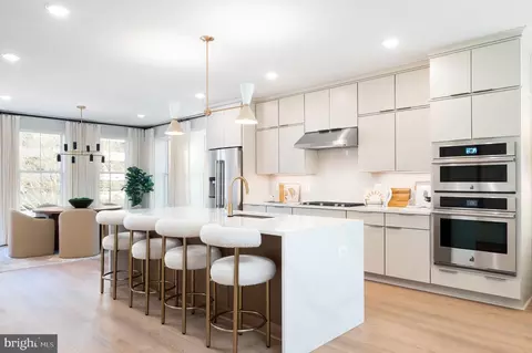 11967 Northpark Dr, North Bethesda, MD 20852