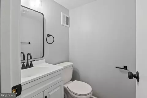 2909 Shanandale Dr, Silver Spring, MD 20904 photo 45