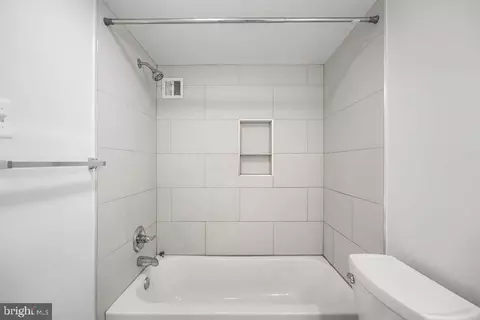 Bath - 8830 Piney Branch Rd #307, Silver Spring, MD 20903 photo 4 of 4