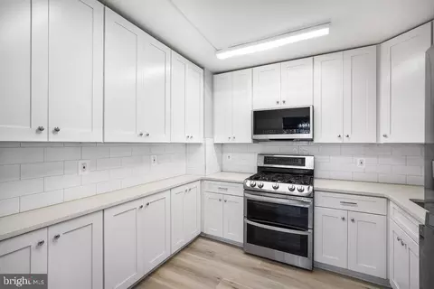 Kitchen - 8830 Piney Branch Rd #307, Silver Spring, MD 20903 photo 2 of 5