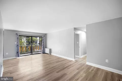 Living - 8830 Piney Branch Rd #307, Silver Spring, MD 20903 photo 2 of 5