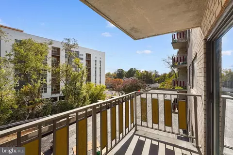 Exterior - 8830 Piney Branch Rd #307, Silver Spring, MD 20903 photo 1 of 3