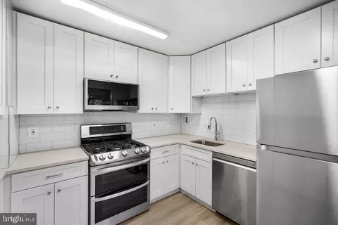 Kitchen - 8830 Piney Branch Rd #307, Silver Spring, MD 20903 photo 3 of 5