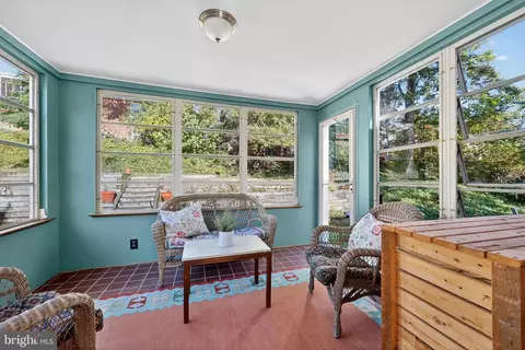 402 Hinsdale Ct, Silver Spring, MD 20901 photo 7