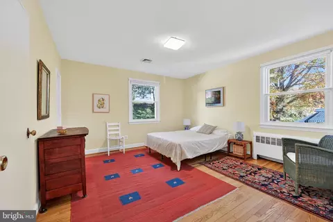 402 Hinsdale Ct, Silver Spring, MD 20901 photo 12