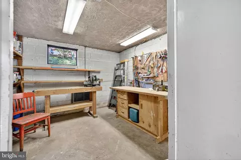 402 Hinsdale Ct, Silver Spring, MD 20901 photo 26