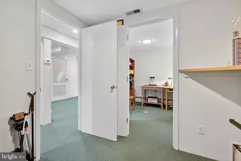 402 Hinsdale Ct, Silver Spring, MD 20901 photo 20