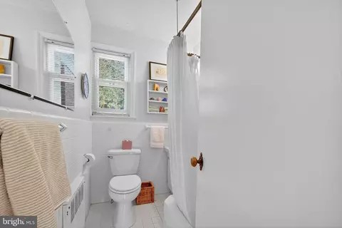 402 Hinsdale Ct, Silver Spring, MD 20901 photo 15