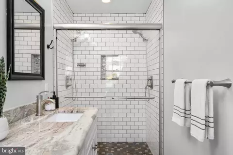 Bath - 14530 Sturtevant Rd, Silver Spring, MD 20905 photo 3 of 4