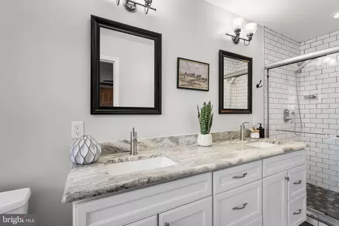 Bath - 14530 Sturtevant Rd, Silver Spring, MD 20905 photo 2 of 4