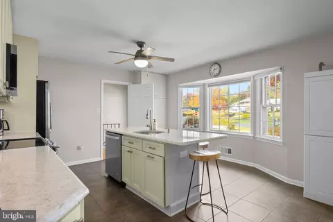 Kitchen - 14530 Sturtevant Rd, Silver Spring, MD 20905 photo 2 of 4