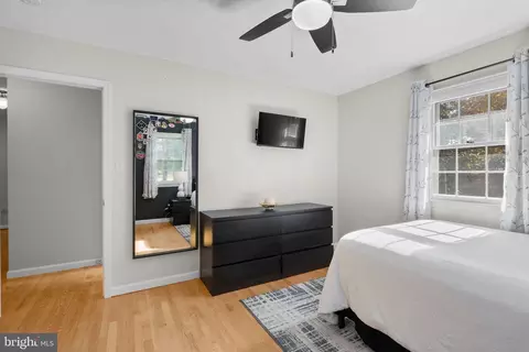 Bedroom - 14530 Sturtevant Rd, Silver Spring, MD 20905 photo 4 of 9