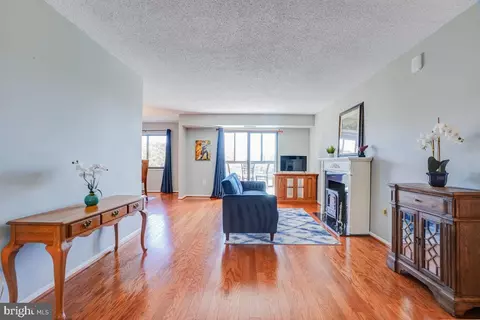 Living - 15101 Interlachen Dr #1-625, Silver Spring, MD 20906 photo 1 of 5