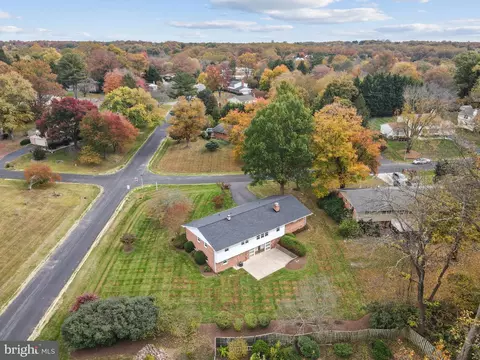 View/Area - 14820 Cobblestone Dr, Silver Spring, MD 20905 photo 3 of 8