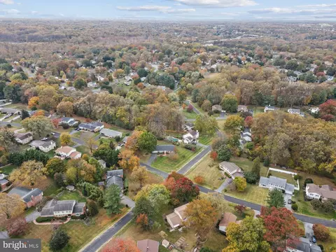 View/Area - 14820 Cobblestone Dr, Silver Spring, MD 20905 photo 4 of 8