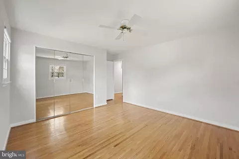 Bedroom - 14820 Cobblestone Dr, Silver Spring, MD 20905 photo 5 of 8