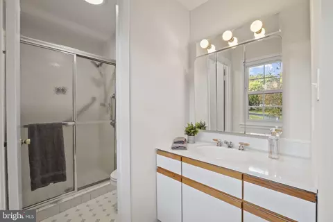 Bath - 14820 Cobblestone Dr, Silver Spring, MD 20905 photo 1 of 3