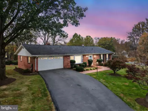 14820 Cobblestone Dr, Silver Spring, MD 20905